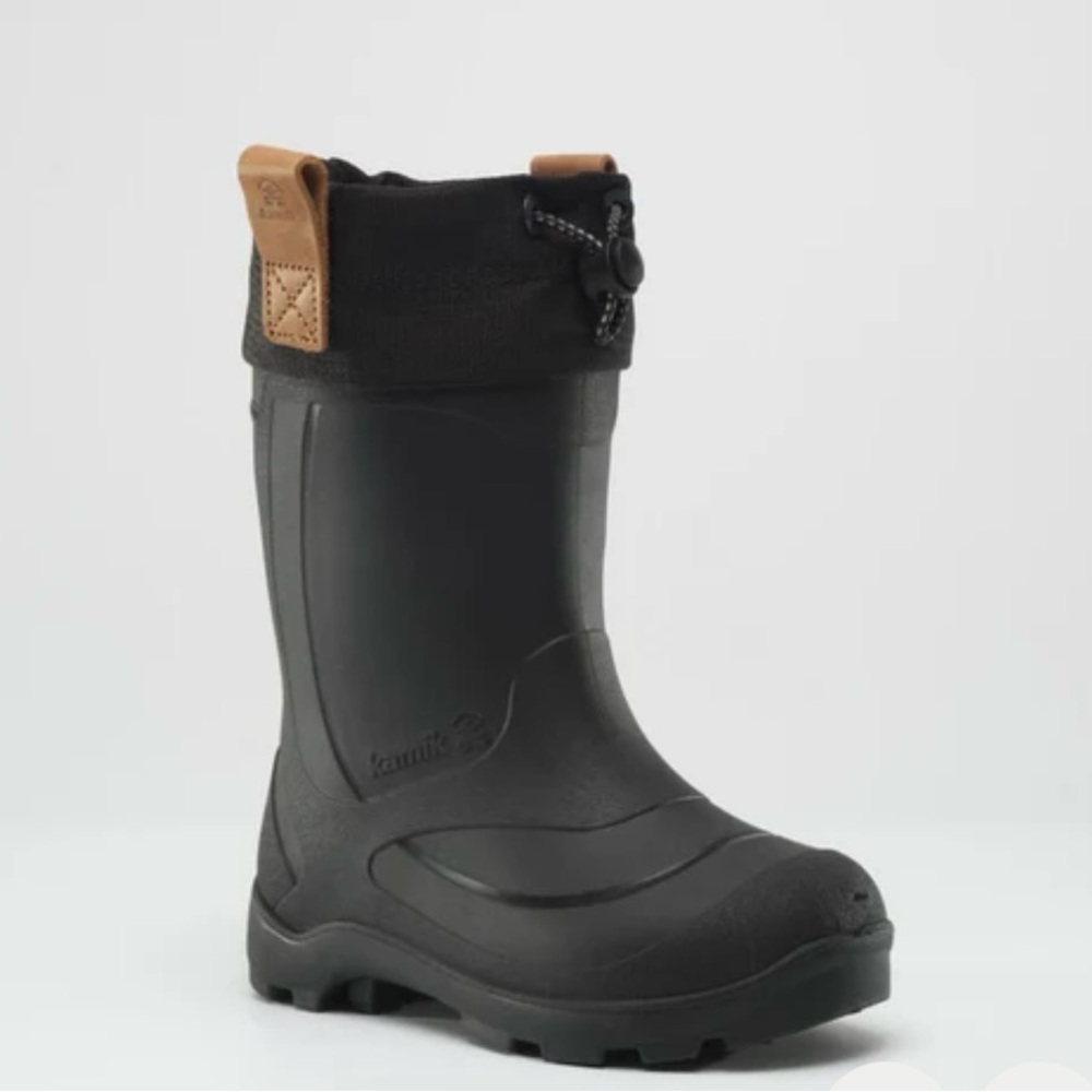 Kamik tundra jr. Black and Tan Outdoor winter Boots